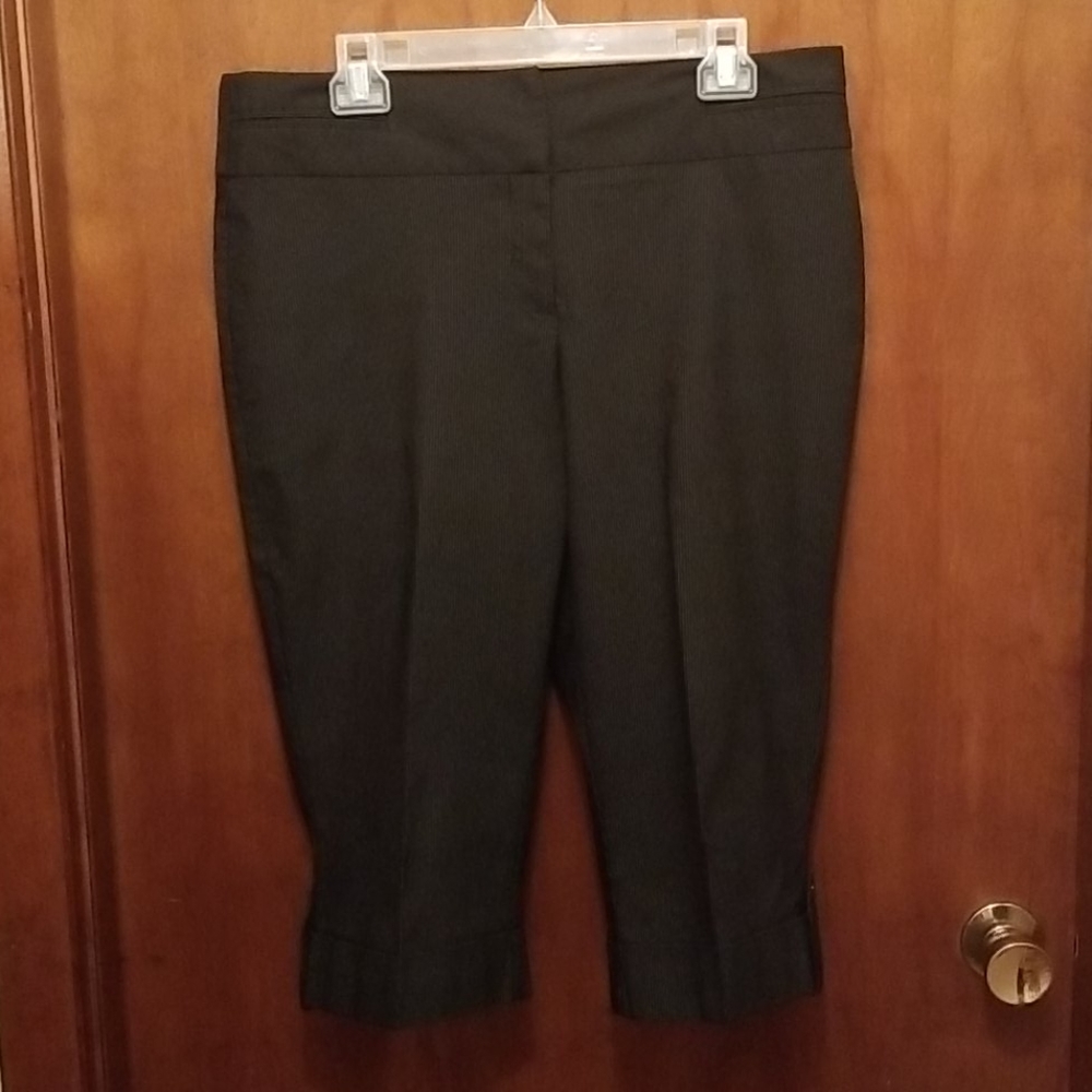 Classy Stripped Capris